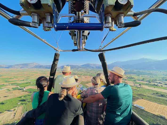 Crete- Hot-Air Balloon Flight with Breakfast and Wine