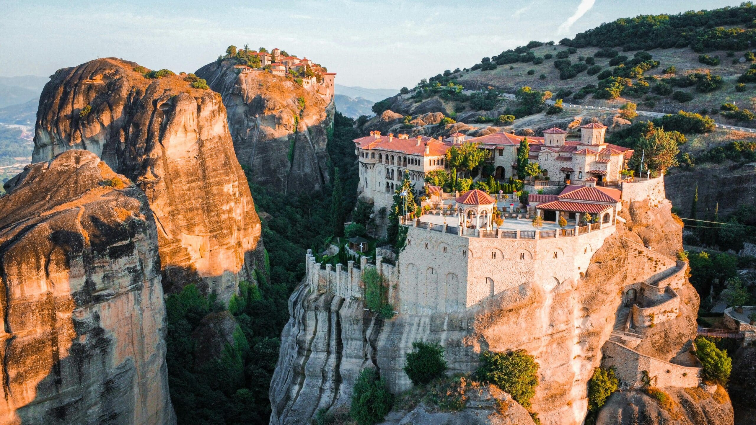 Thermopylae, Meteora and Delphi Full Day Tour